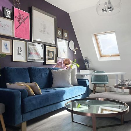 Bright And Homely 1 Bedroom Rooftop Apartment In The Marais In Paris Exterior photo